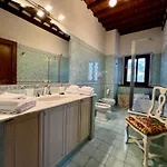 Casa Della Noce